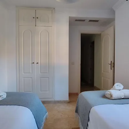 Pinogolf Elviria With Free Parking, Wifi, Pool And Large Terrace