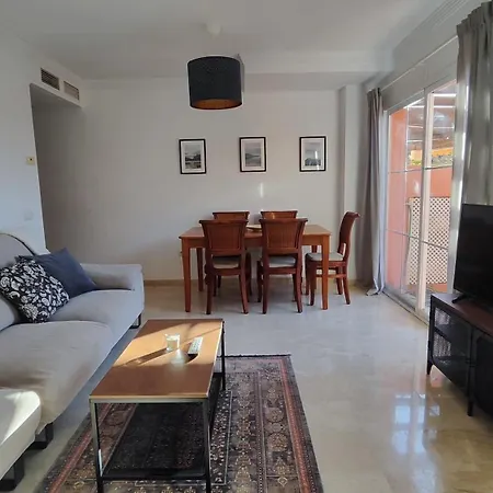Apartment Pinogolf Elviria With Free Parking, Wifi, Pool And Large Terrace *