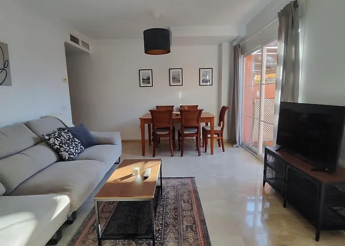 شقة Pinogolf Elviria With Free Parking, Wifi, Pool And Large Terrace *