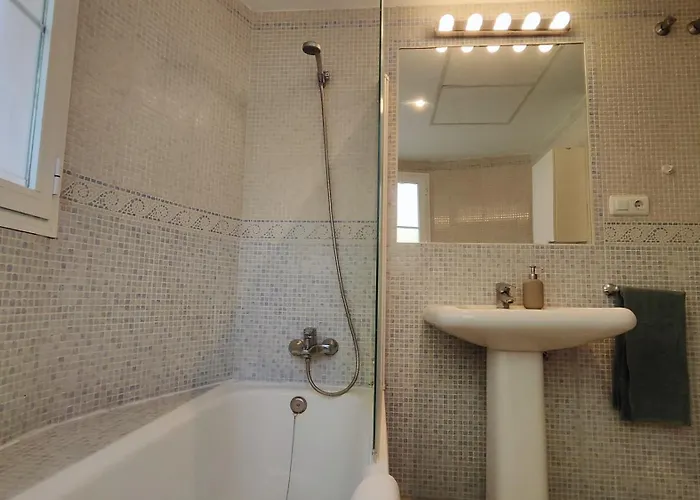 Pinogolf Elviria With Free Parking, Wifi, Pool And Large Terrace شقة